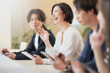 仲間と一緒に成長できる文化のイメージ